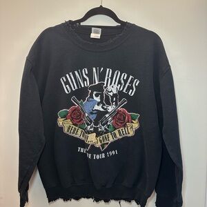 Urban Outfitters Guns N’ Roses 1991 Tour Black Crewneck Distressed Sweatshirt